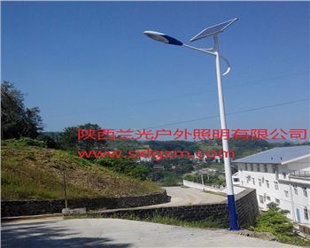 6米太陽能路燈-省安康市漢濱區(qū)項目